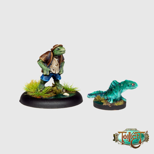 H06 - Riverfolk Urchin (with pet Holdorna)