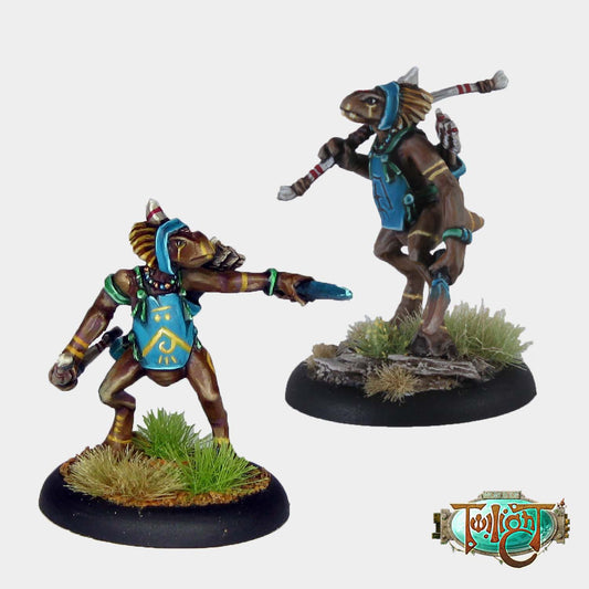 T04 - Casanii Trackers (2 models)