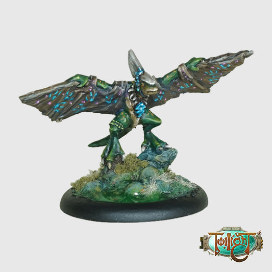 V02 - Trebarnii Swarmcaller (with Tiny Garkrid and Tiny Akitiin)