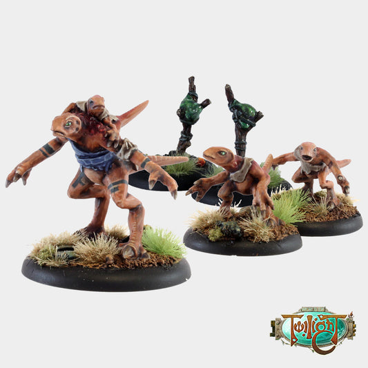P05 - Devanu Matriarch (with 2 hatchlings and 2 eggsticks)